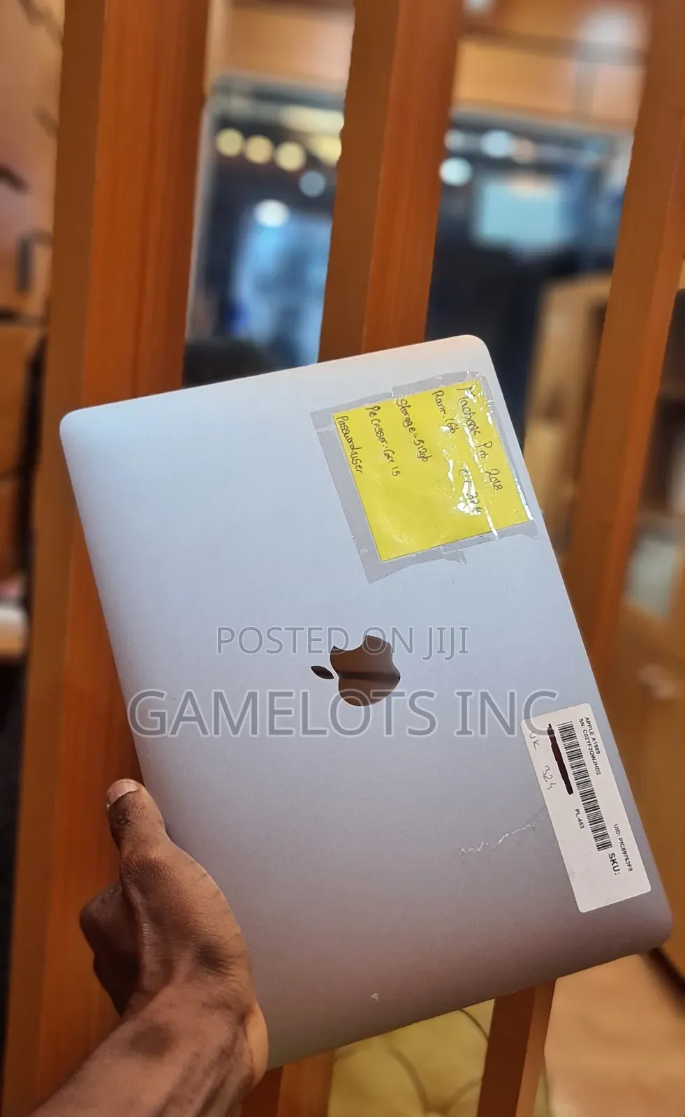 Laptop Apple MacBook Pro 2018 16GB Intel Core i5 SSD 512GB