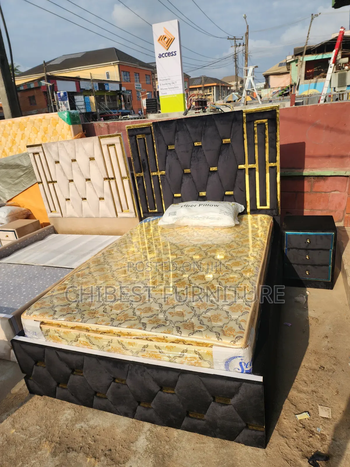 Quality 4.5by6 Upholstery Padded Bed Frame With One Bed Side