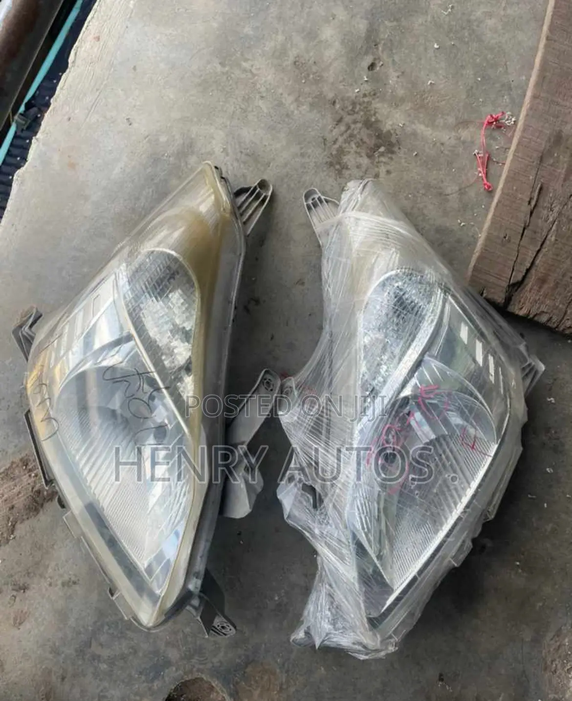 Set Headlamp Toyota Avanza 2015