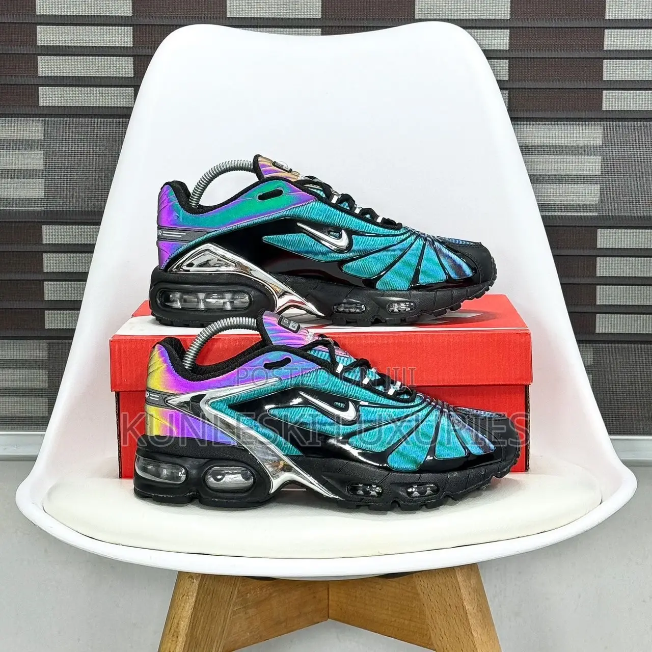 Original Skepta X Nike Air Max Tailwind v Sneakers