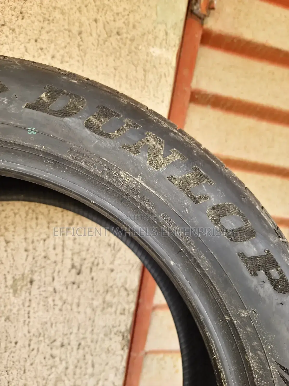235/55r20 DUNLOP