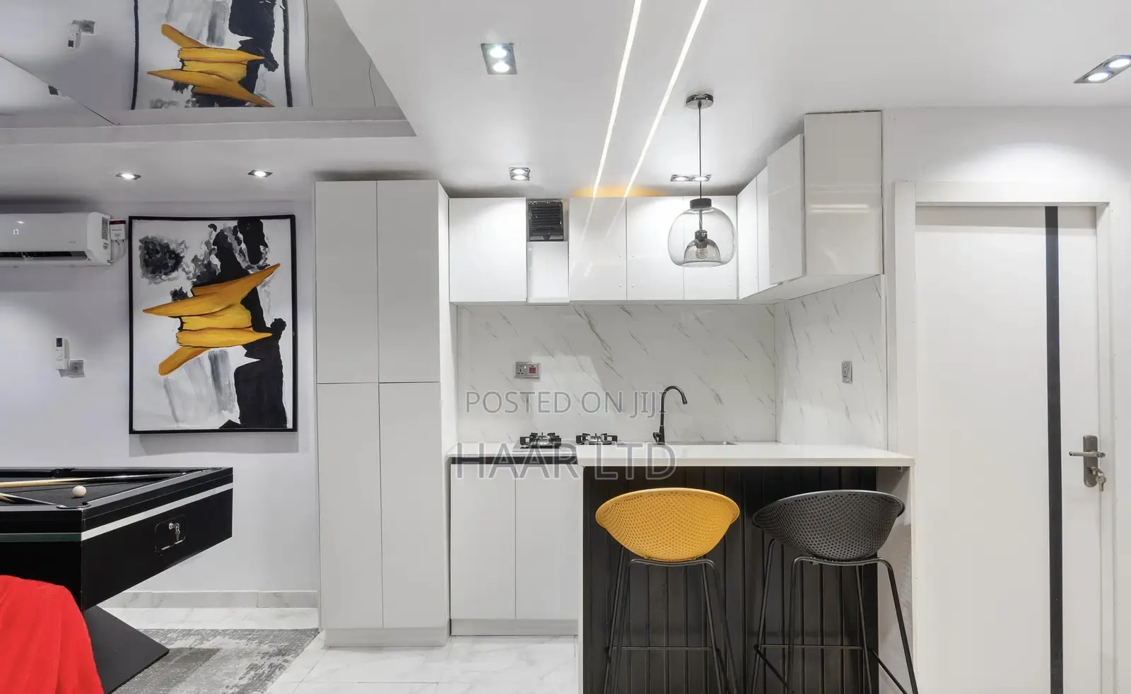 New Aesthetically One Bedroom Withceiling Mirror,Ps5,Snooker