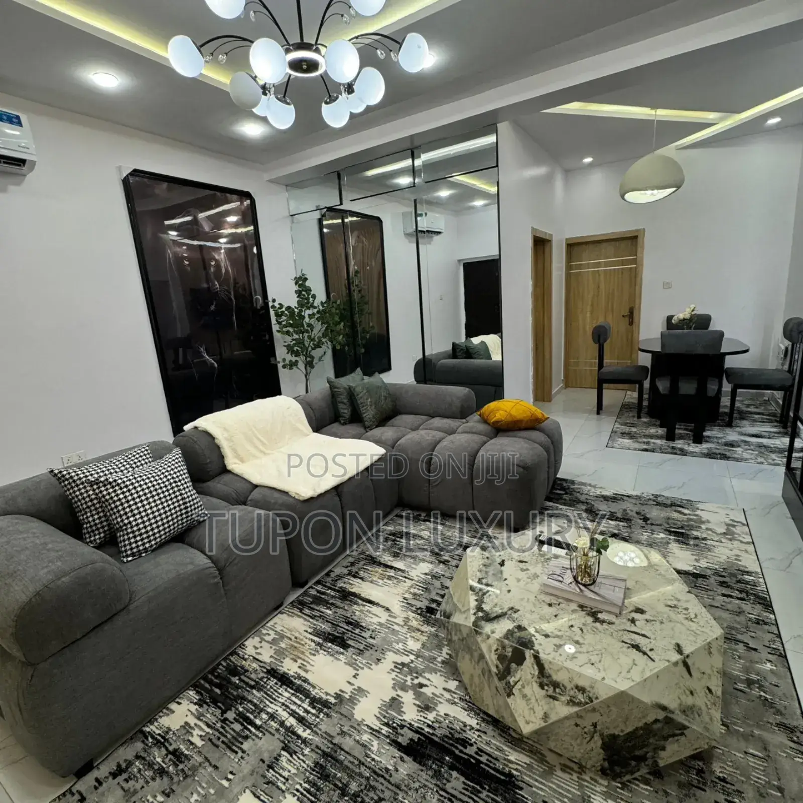 2 Bedroom Apartment With Private Cinema, Bathtub and Ps5.