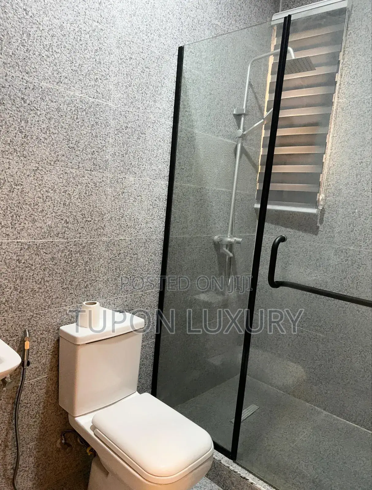 2 Bed Apartment With Private Cinema, Bath Tub Ps5