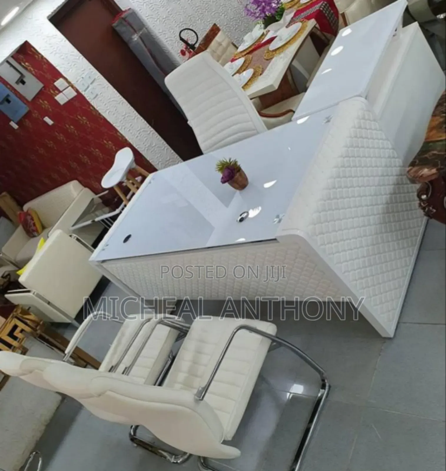 Boss Executive Royal Office Table White With Chairs