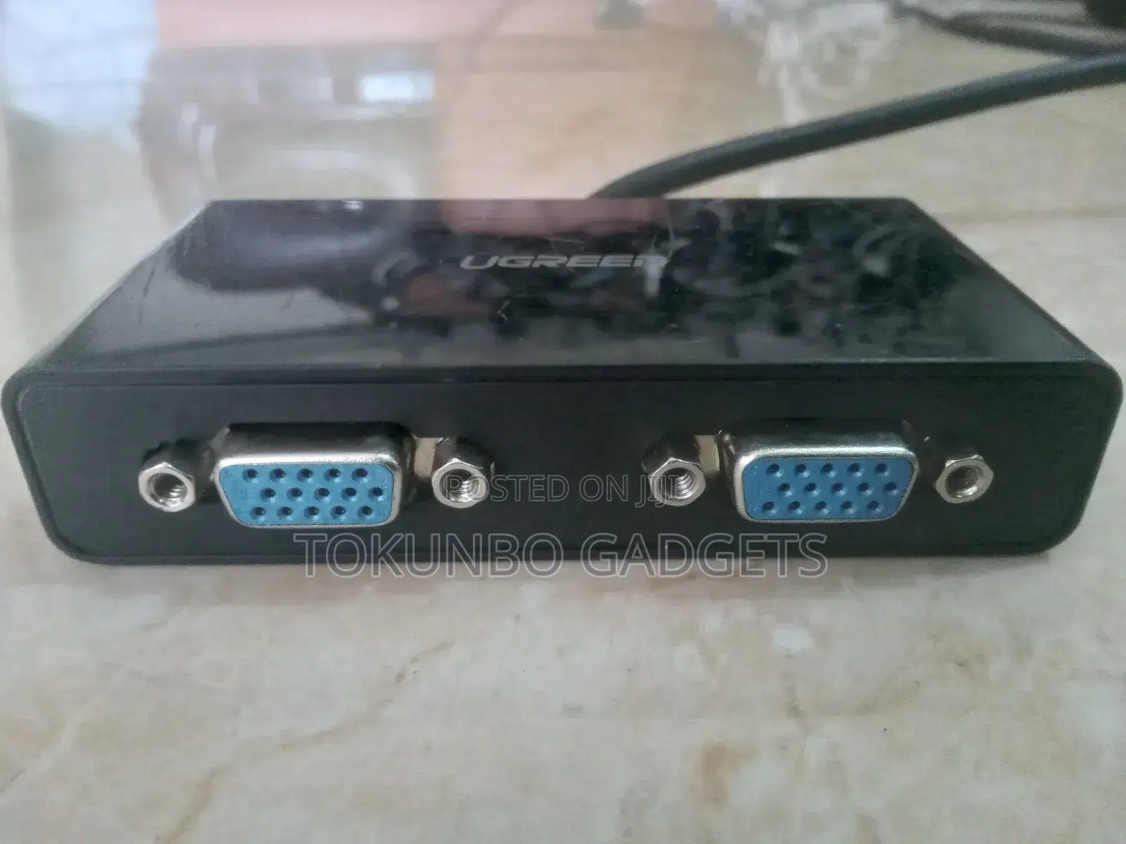 Ugreen Male VGA to 2 Female VGA Video Splitter