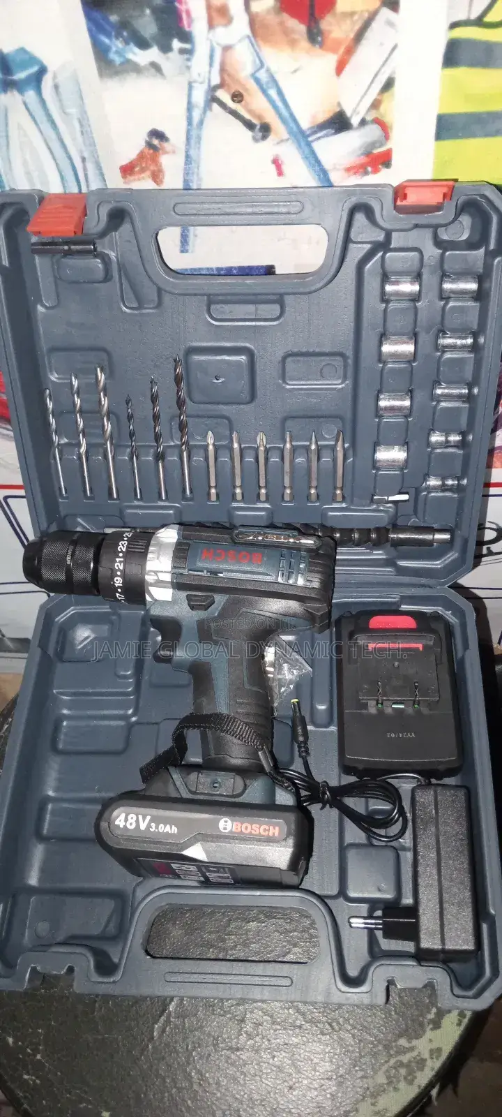 Bosch Iron Chuck Rechargeable Drilling Machine.