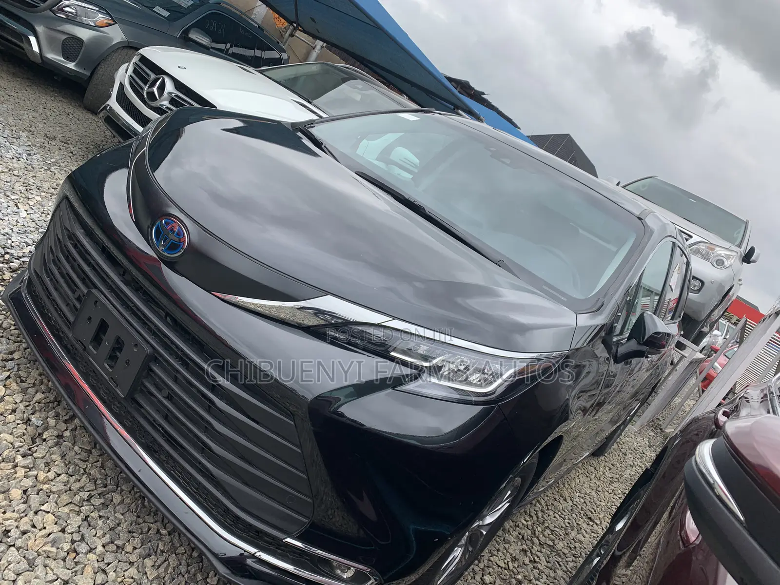 Toyota Sienna XLE AWD 7-Passenger 2023 Black