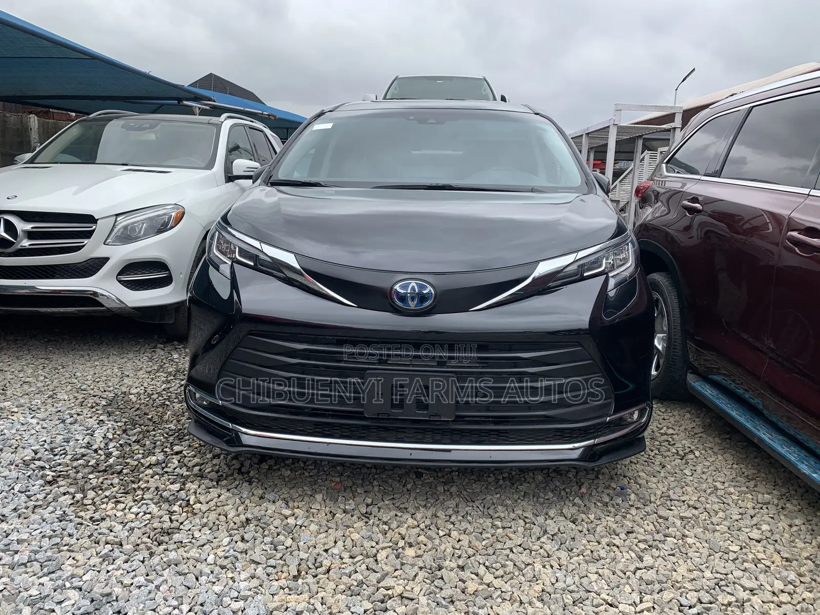 Toyota Sienna XLE AWD 7-Passenger 2023 Black
