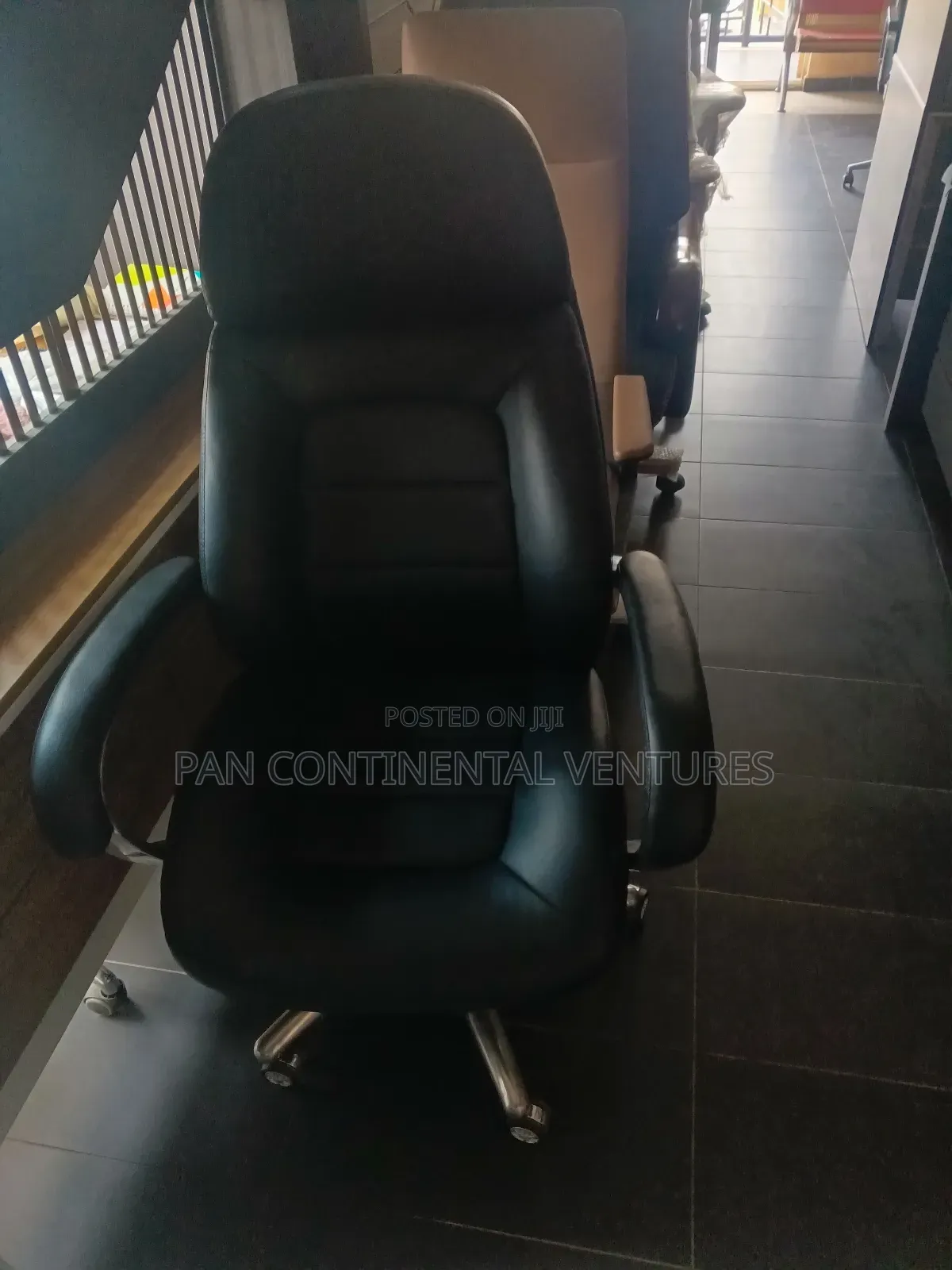 New Executive Italian Leather Chair With Lumbar Support