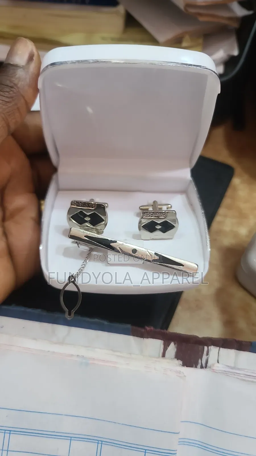 Quality Male Sliver and Black Cufflinks and Clip