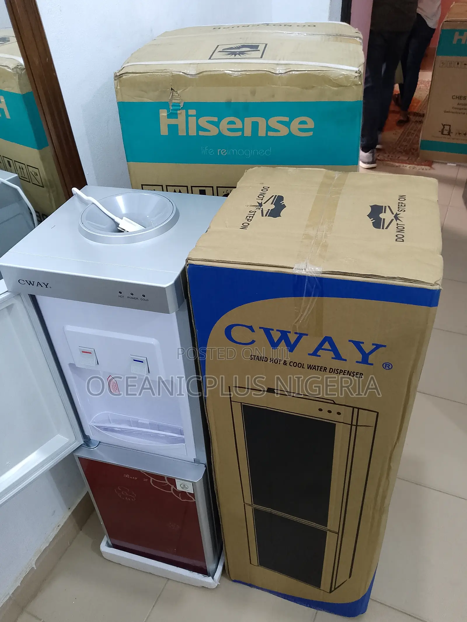 Efficient Hot and Cold Cway Water Dispenser With Fridge