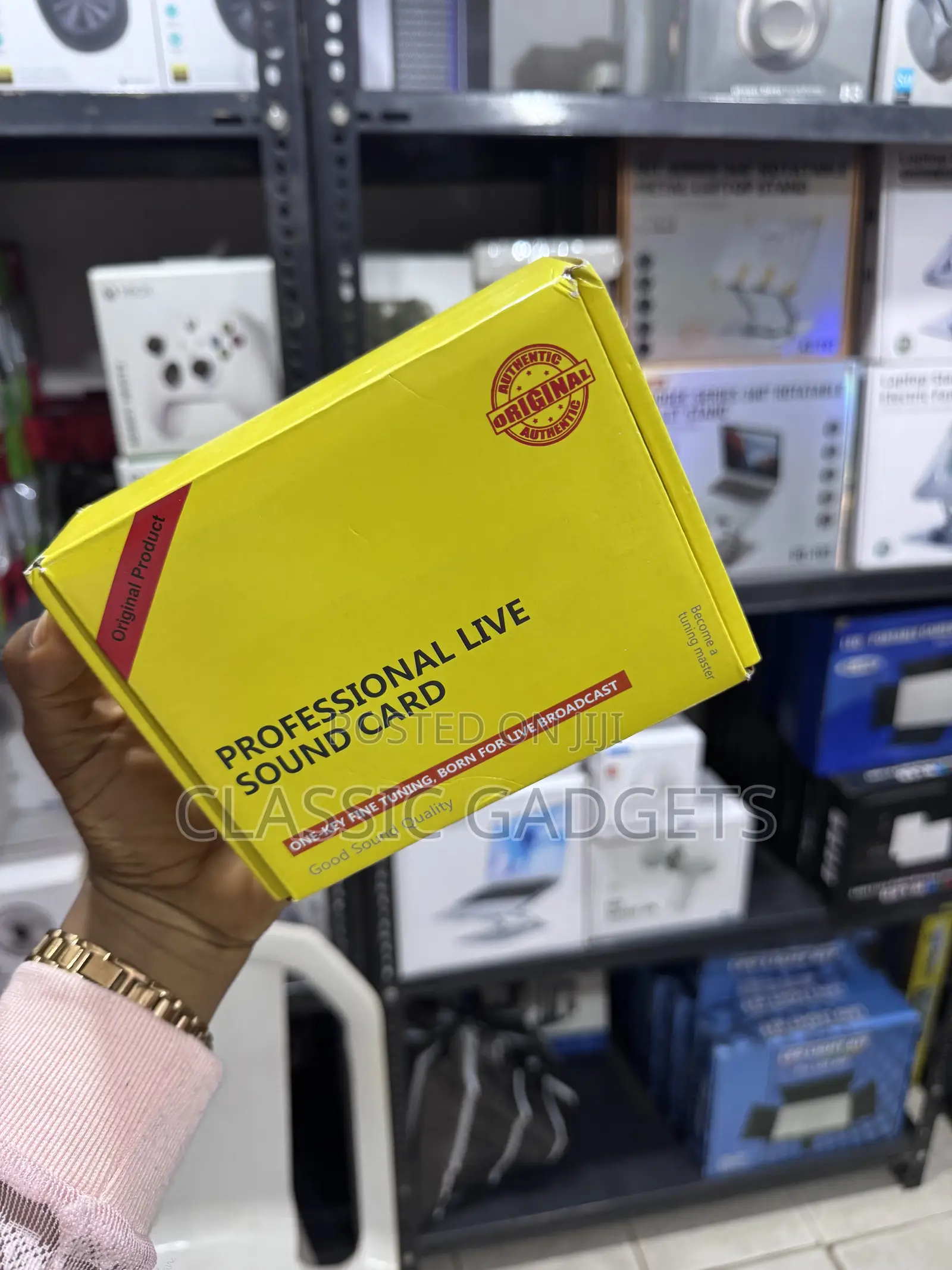 V8 Professional Live Sound Card for for Live Broadcast