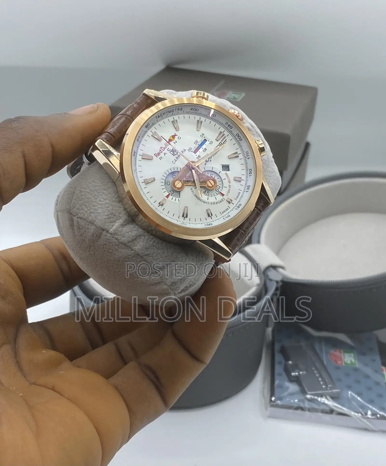 Chronograph Leather Strap Men’S Luxe Wrist Watch