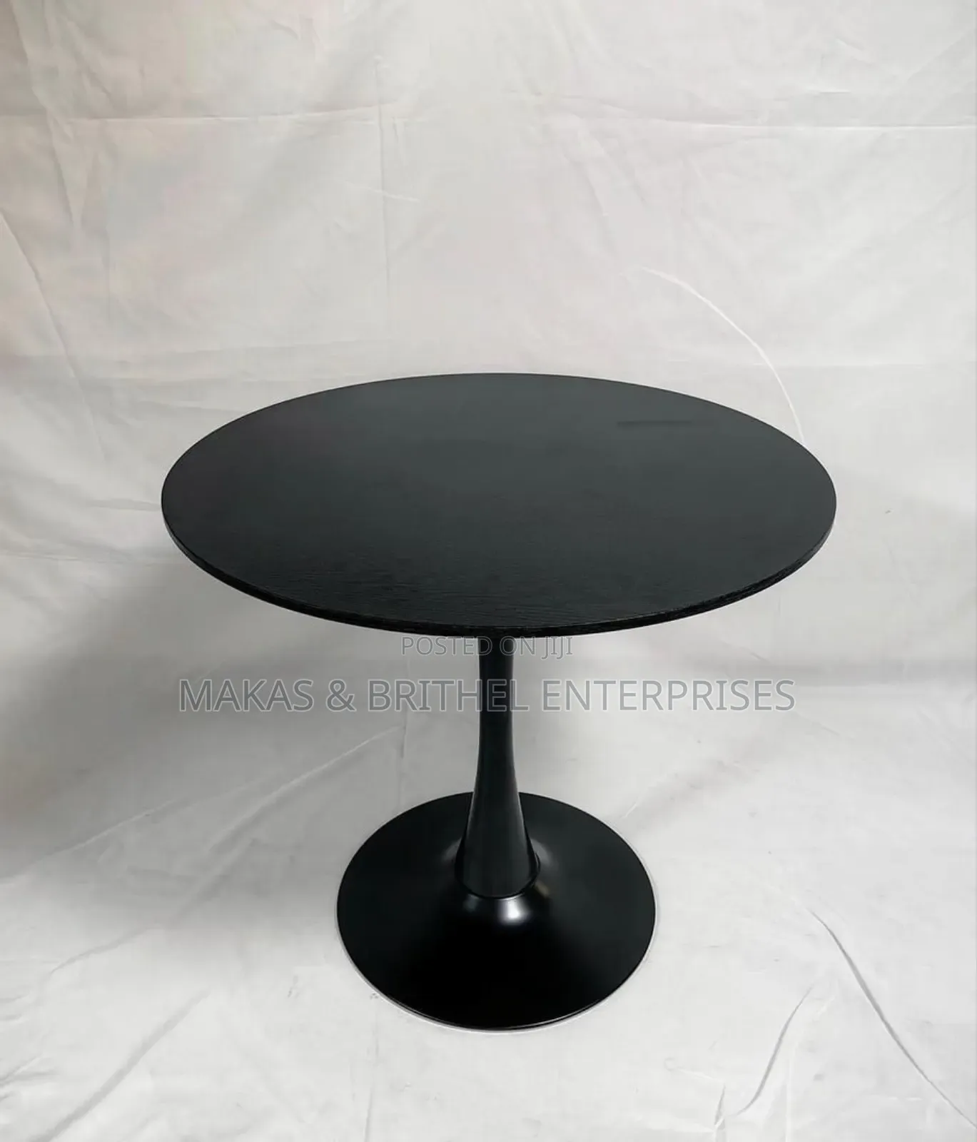 Restaurants/Hotel Dinning Table