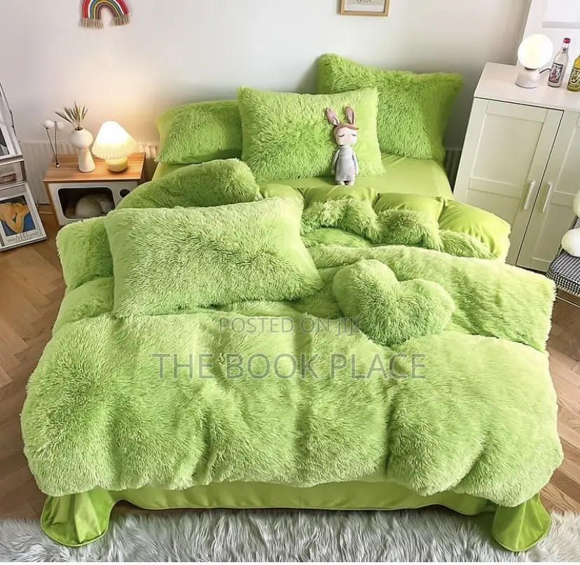 Fur Duvet And Bedsheet Set