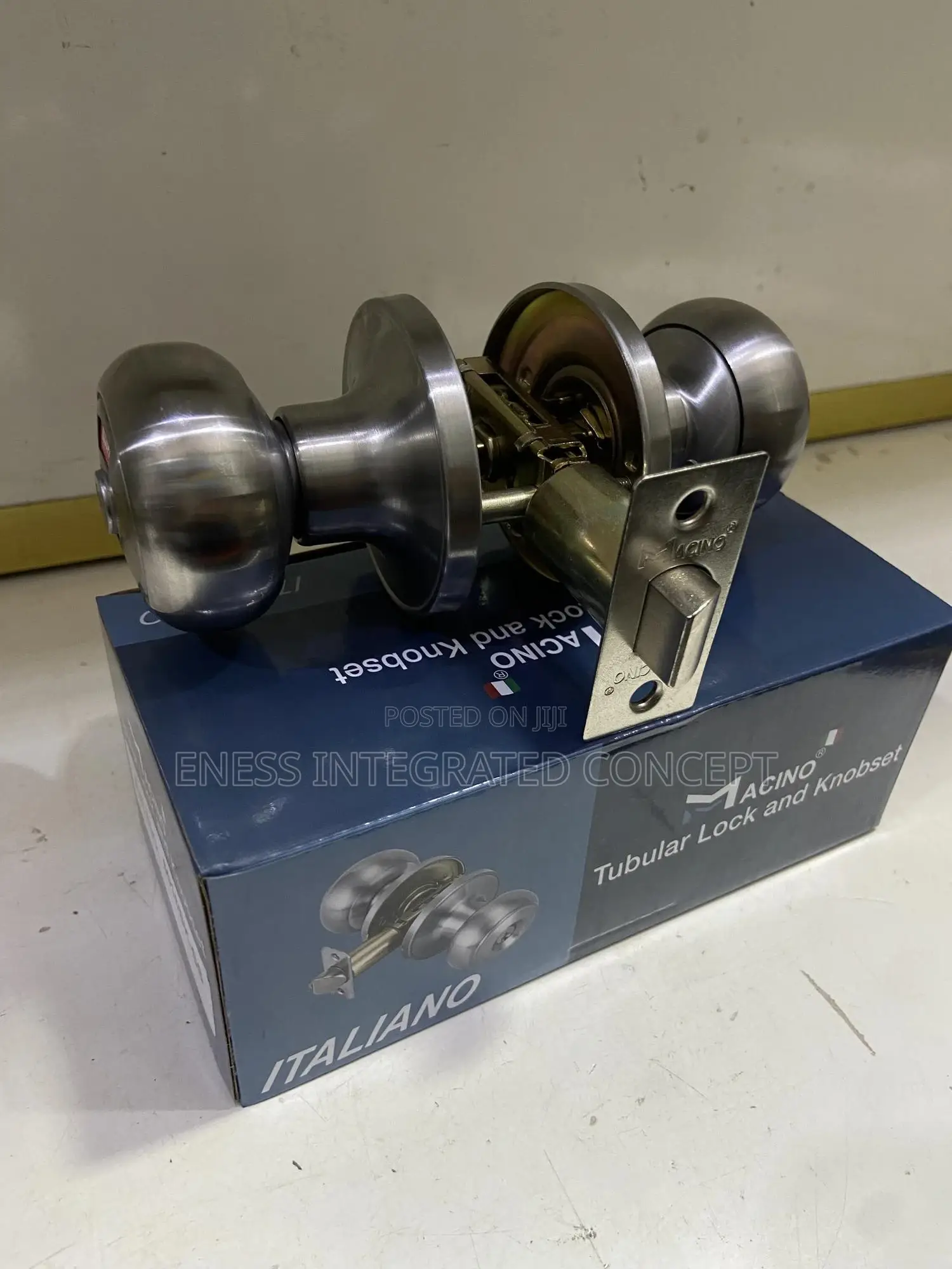 Keyless Vacant Engage Knob Lock Set - Stainless Steel