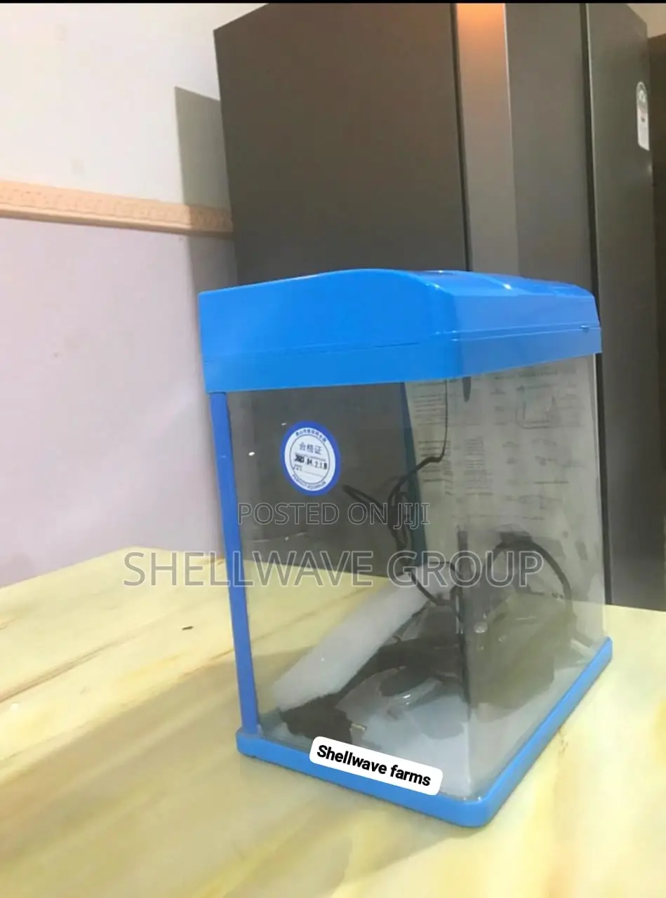 7liter Aquarium With Inbuilt Light and Filter
