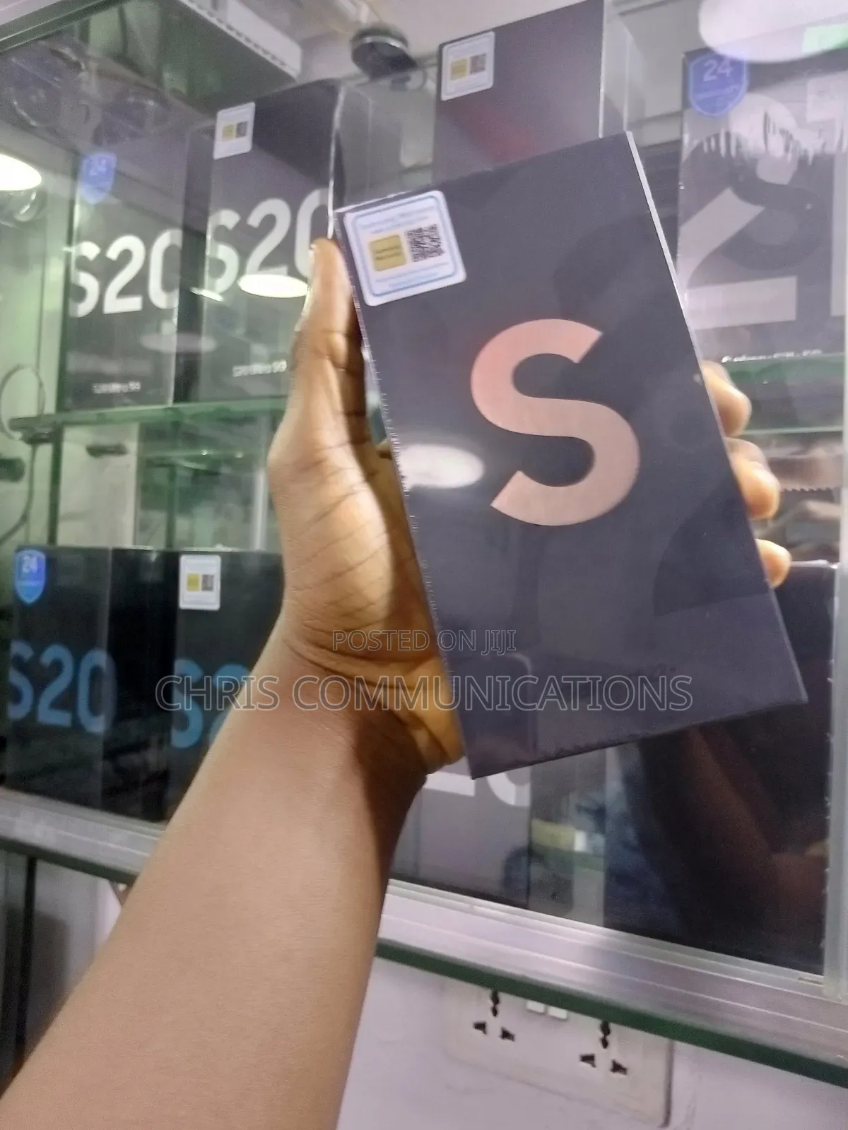 New Samsung Galaxy S22+ 5G 128 GB Gold