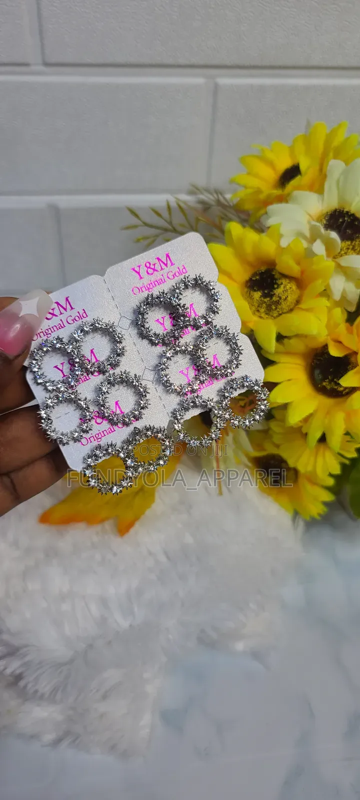 Quality High Fashion Earring Set