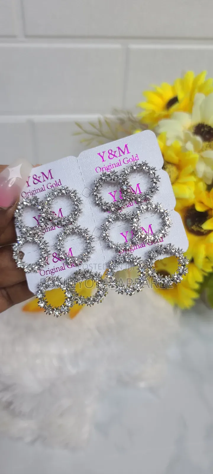 Quality High Fashion Earring Set