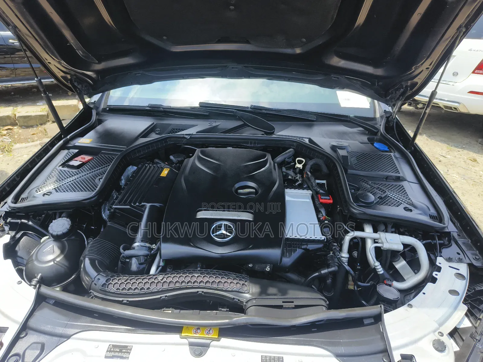 Mercedes-Benz C300 2016 Black