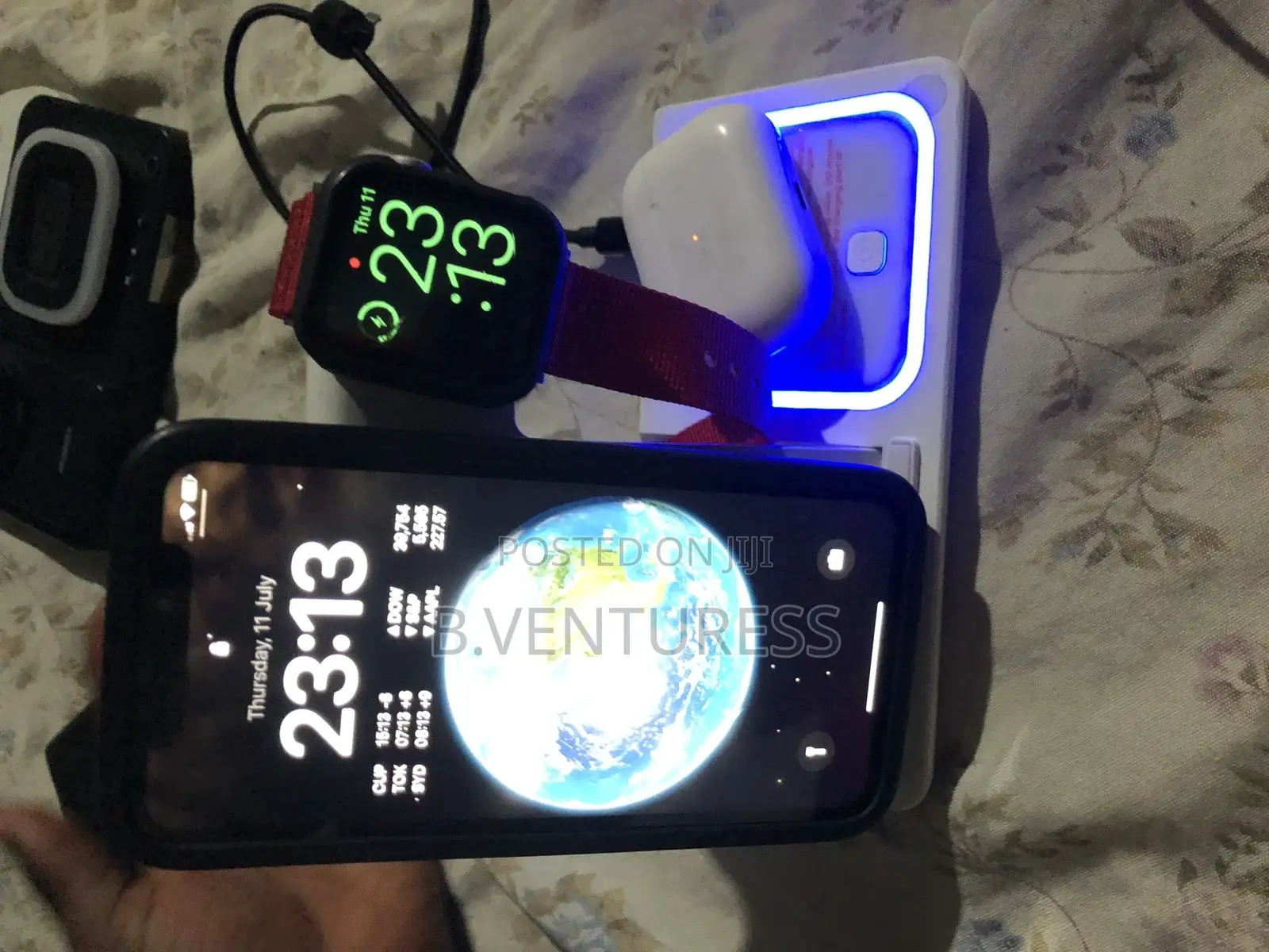3 in 1 Wireless Fast Charging Stations