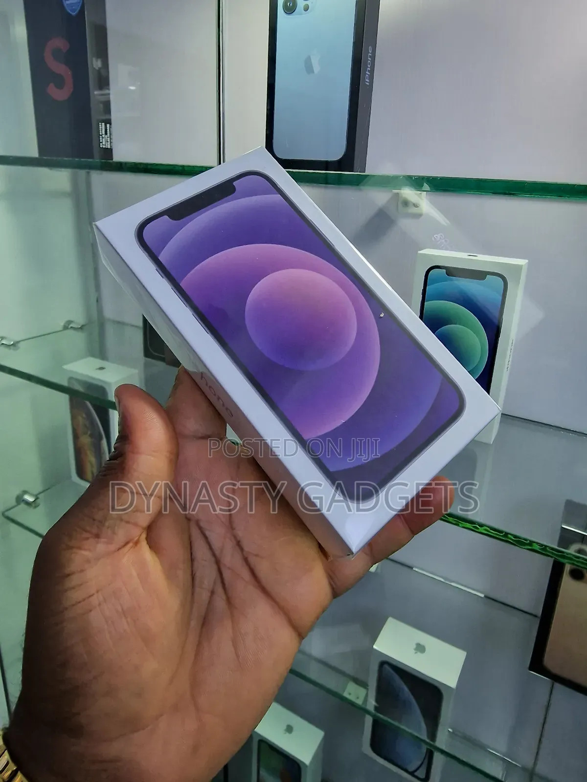 New Apple iPhone 12 64 GB Purple