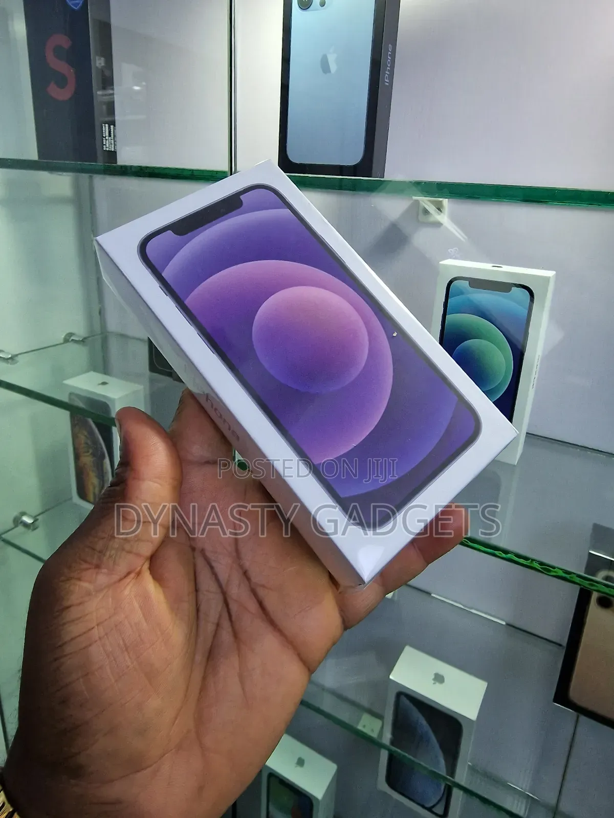New Apple iPhone 12 64 GB Purple