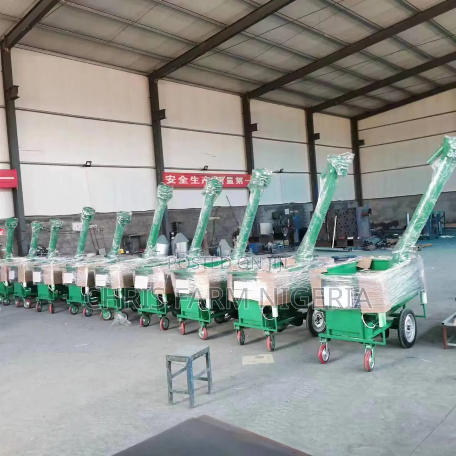 Poultry Batterycage Feeding Trolley