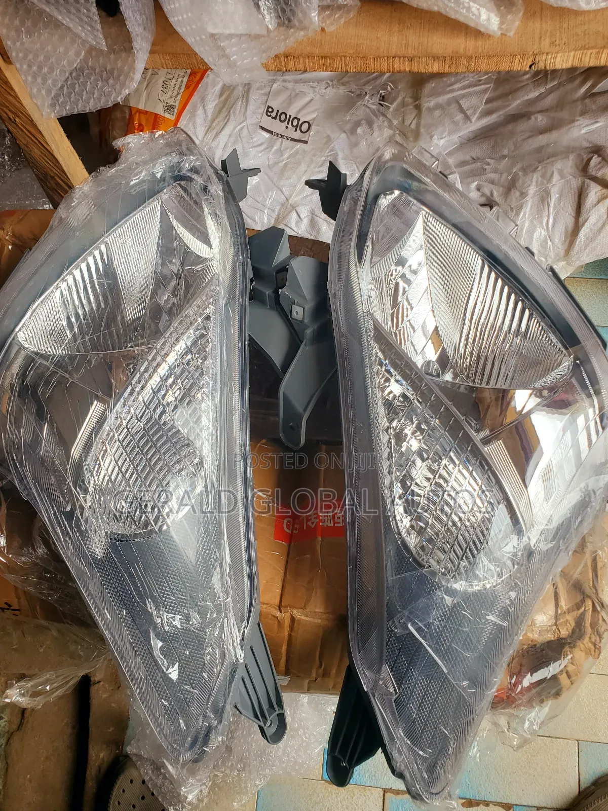 Head Lamp Toyota Avanza 2012 - 2014