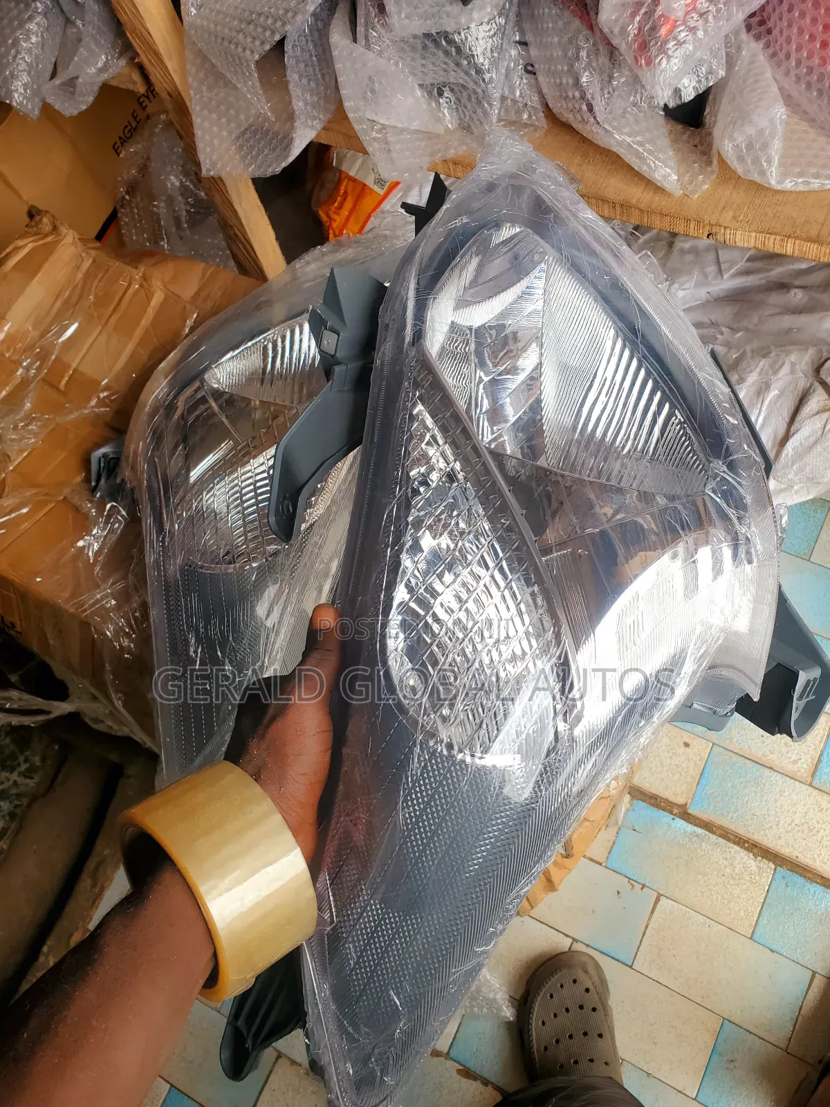Head Lamp Toyota Avanza 2012 - 2014