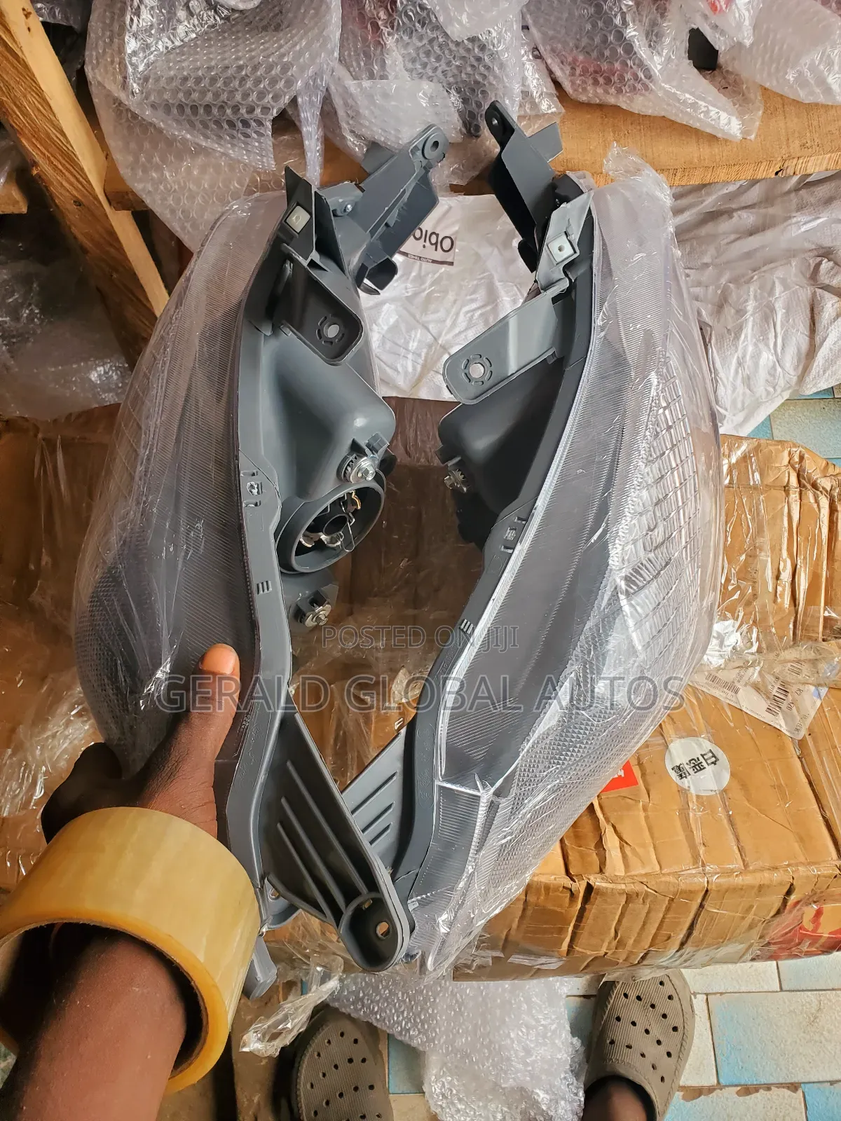 Head Lamp Toyota Avanza 2012 - 2014