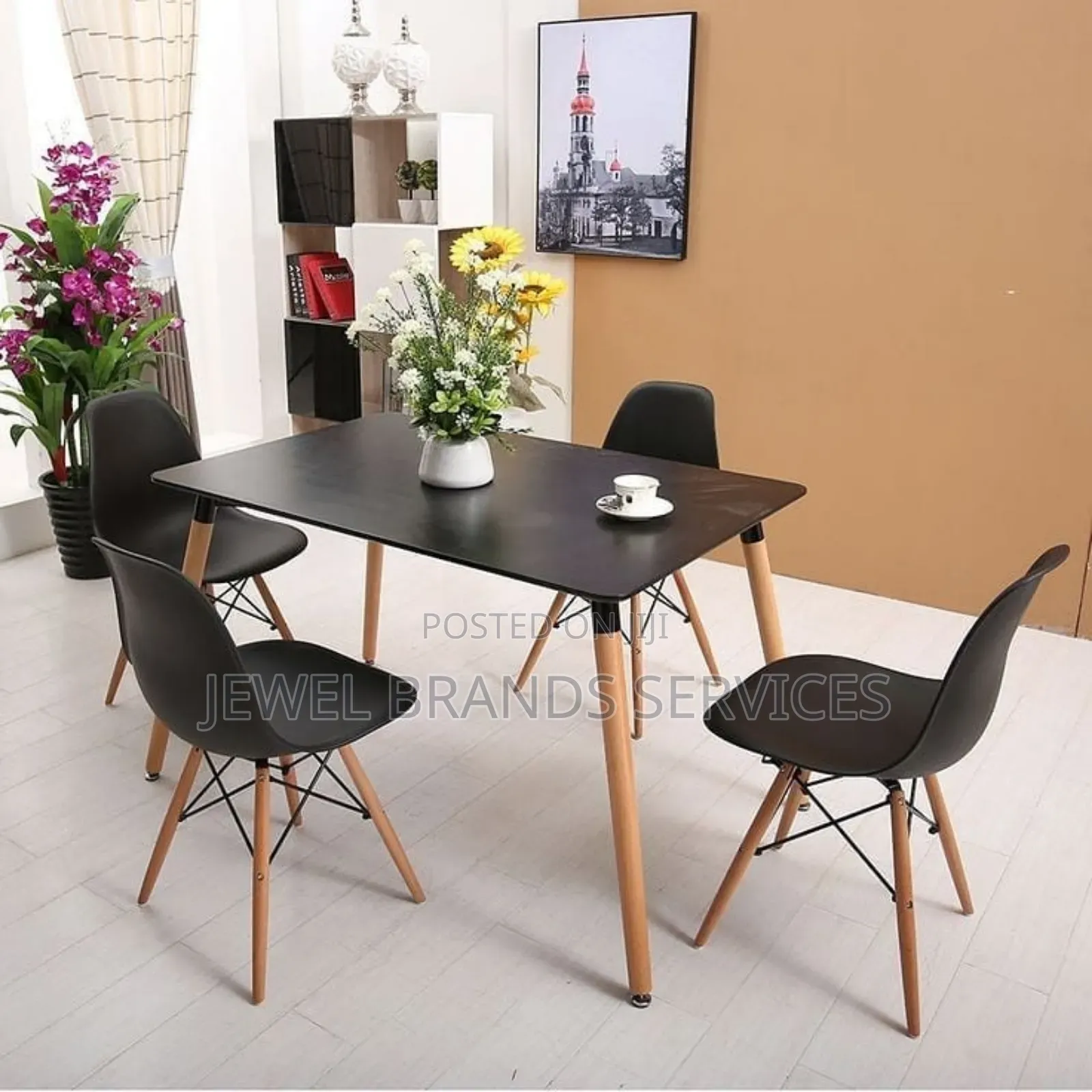 Dining/Restaurant Table With 4 Chairs