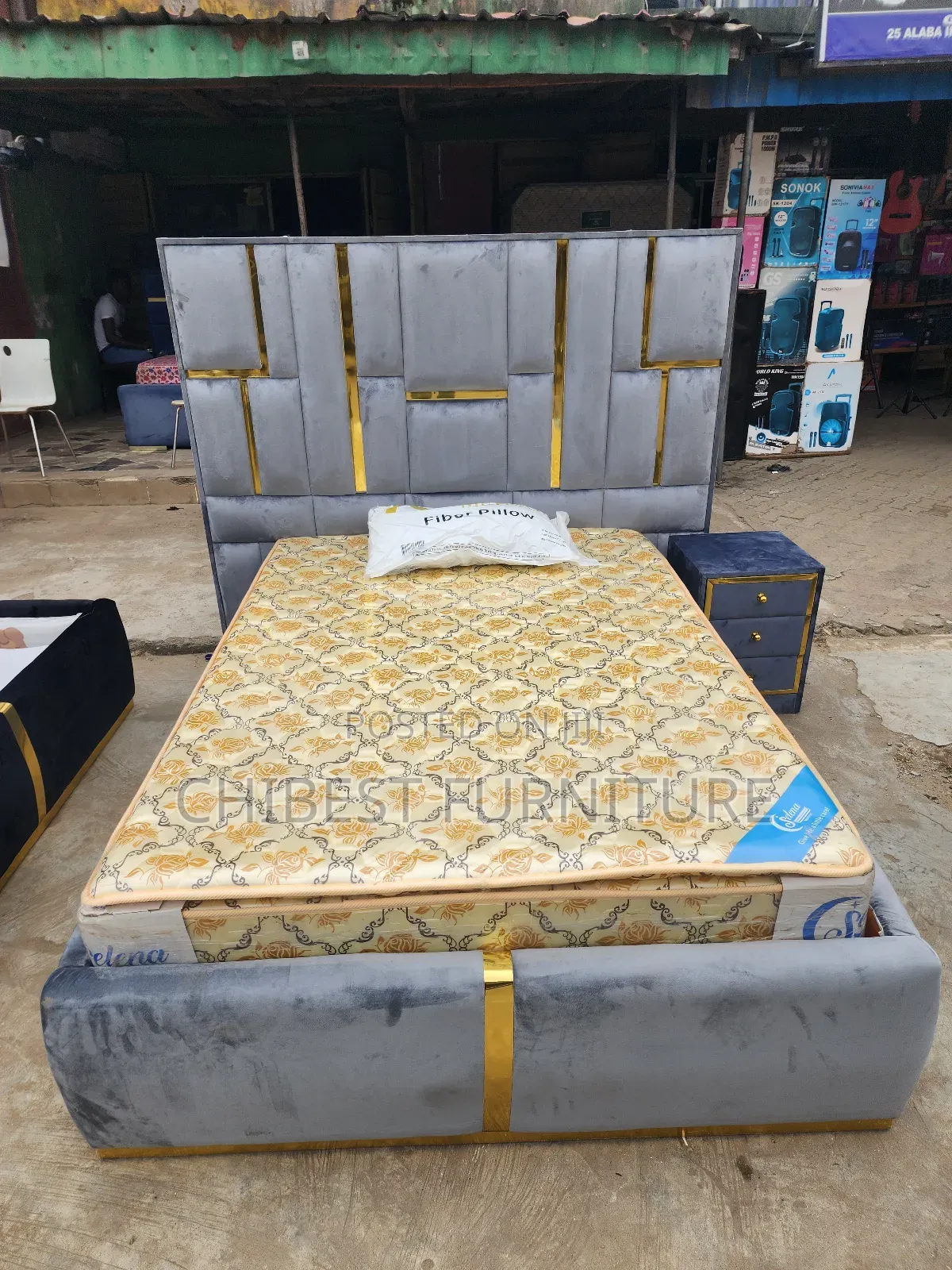 Quality 4.5by6 Upholstery Padded Bed Frame With One Bed Side