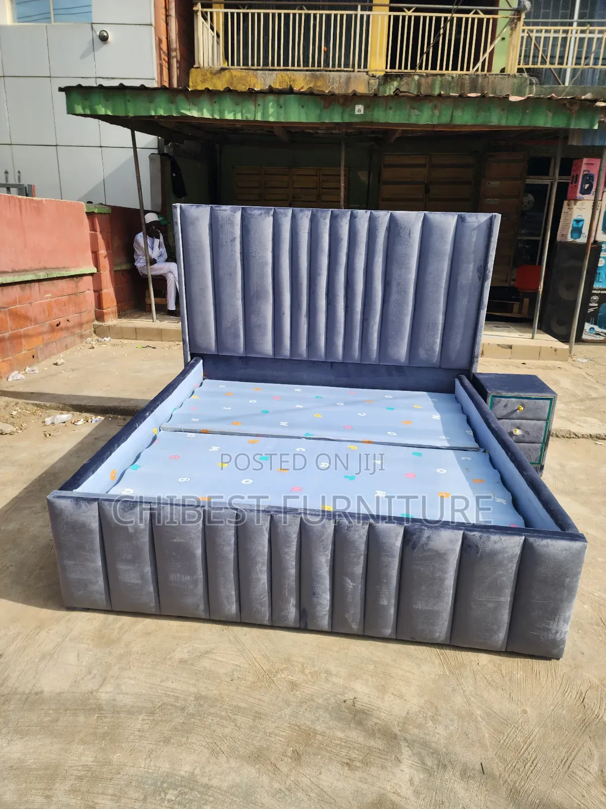 Quality 6by6 Upholstery Padded Bed Frame With One Bed Side