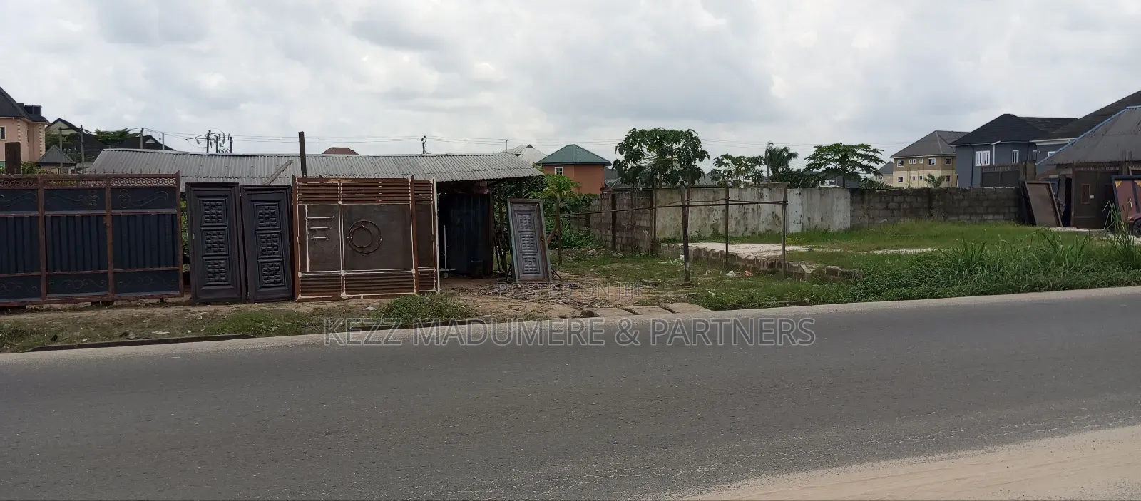 For Sale: 2 Plots on the Major Sars Road