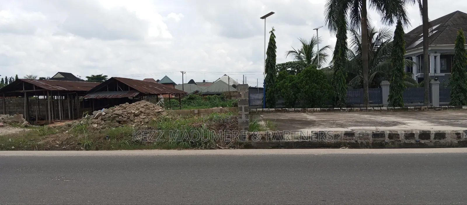For Sale: 2 Plots on the Major Sars Road