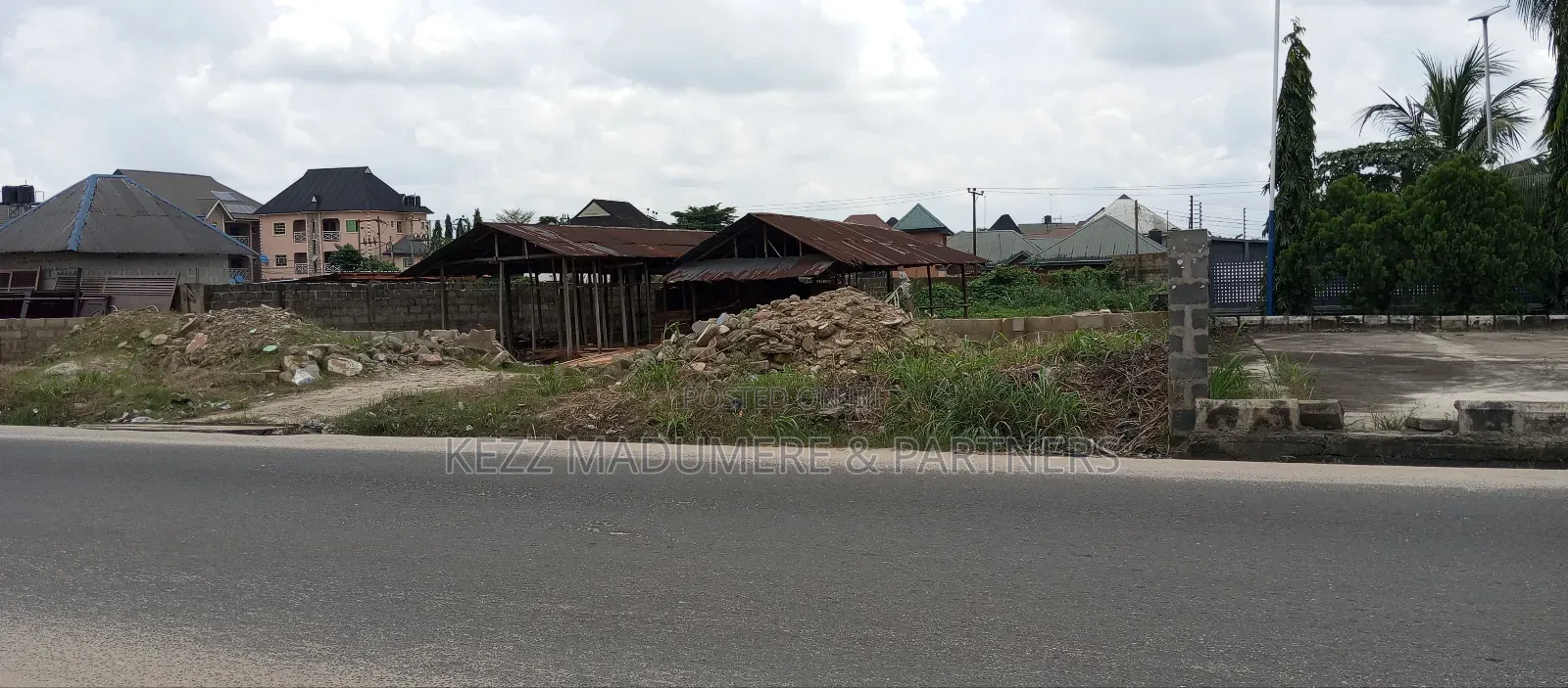 For Sale: 2 Plots on the Major Sars Road