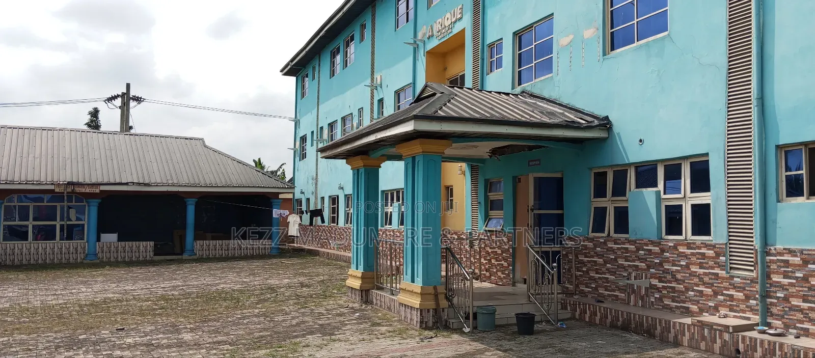 For Sale : 30 Rooms Non Functional Hotel