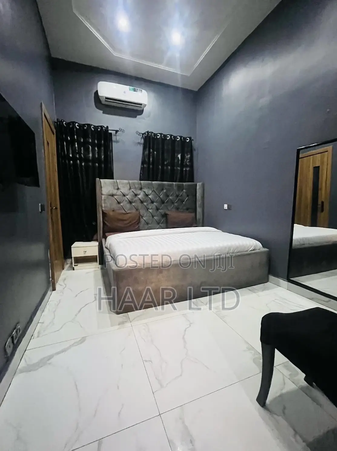 Stand-Alone Luxury Exquisite Party Apartment