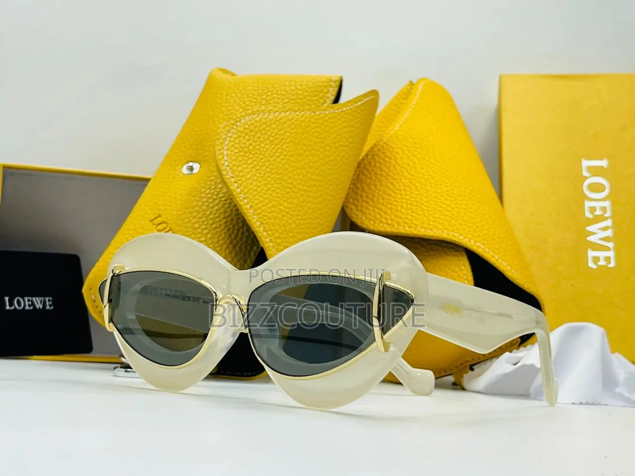 Original Loewe Tinted Sunglasses Is Available Now