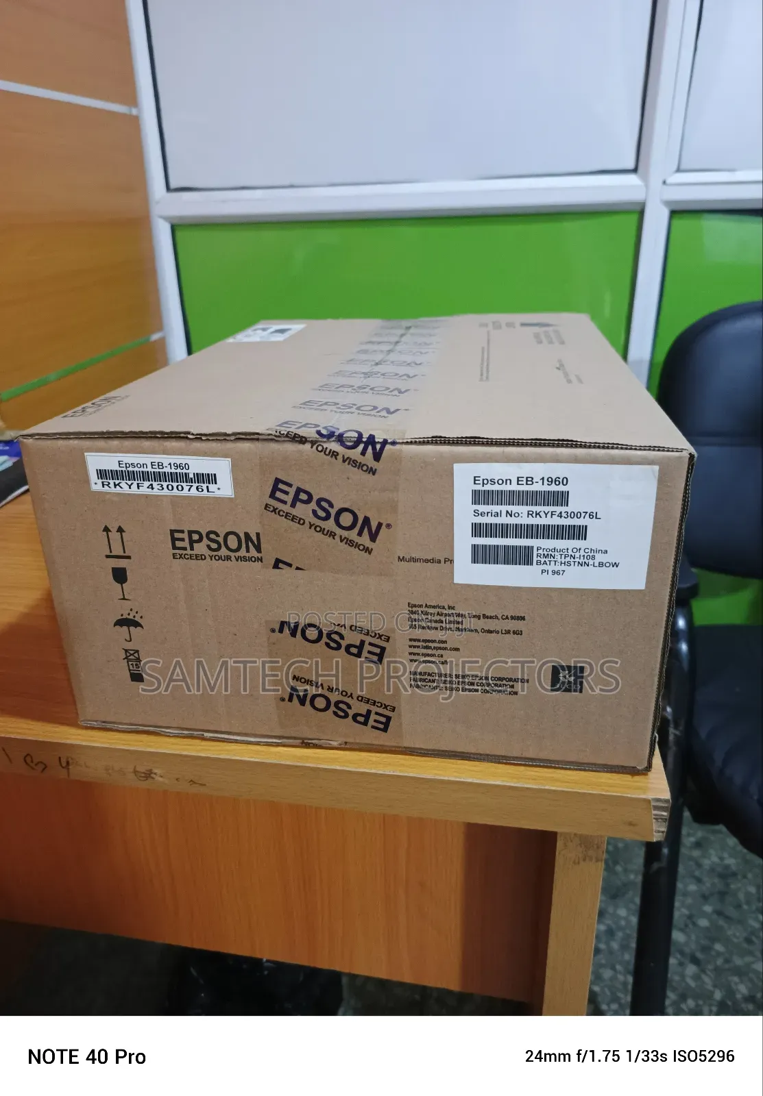 Daylight Projector EB-1960 in Ilorin, Ikeja, Lekki N Abuja