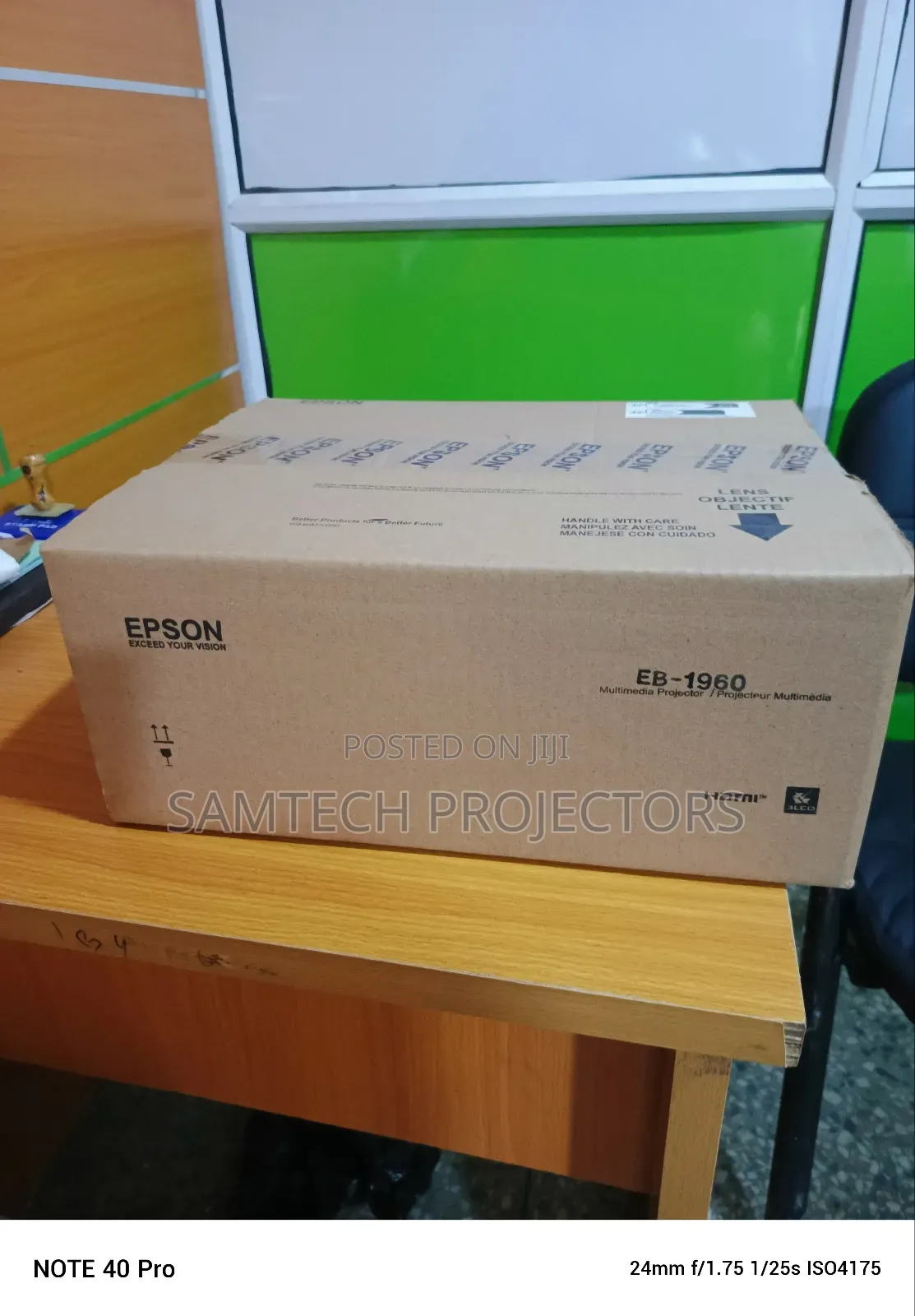 Daylight Projector EB-1960 in Ilorin, Ikeja, Lekki N Abuja