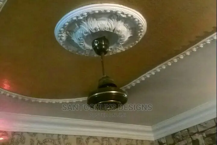 Pop Plastic Cornice,