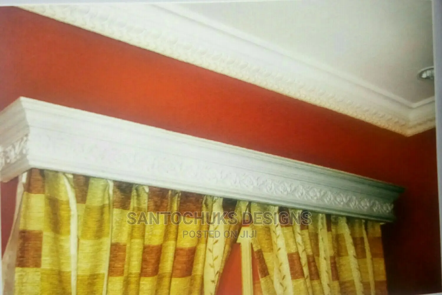 Pop Plastic Cornice,