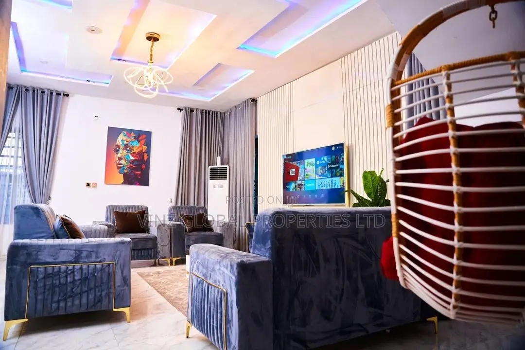 Exquisite 4 Bedroom Fully Detached Duplex Apartment(Movies Party)