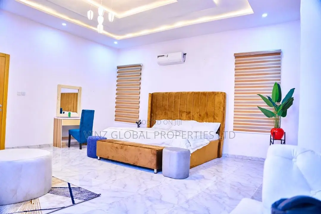 Exquisite 4 Bedroom Fully Detached Duplex Apartment(Movies Party)