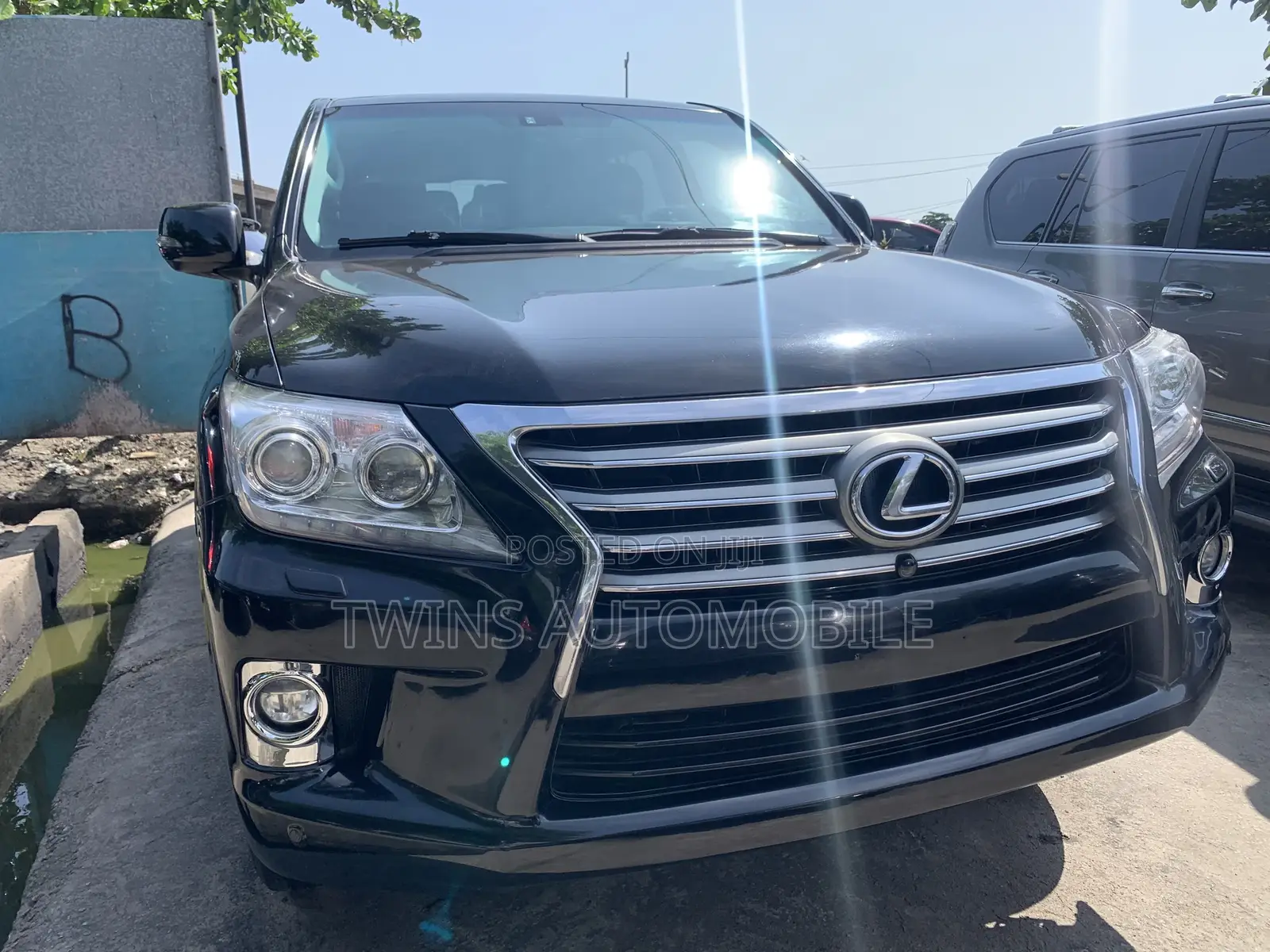 Lexus LX 570 AWD 2015 Black