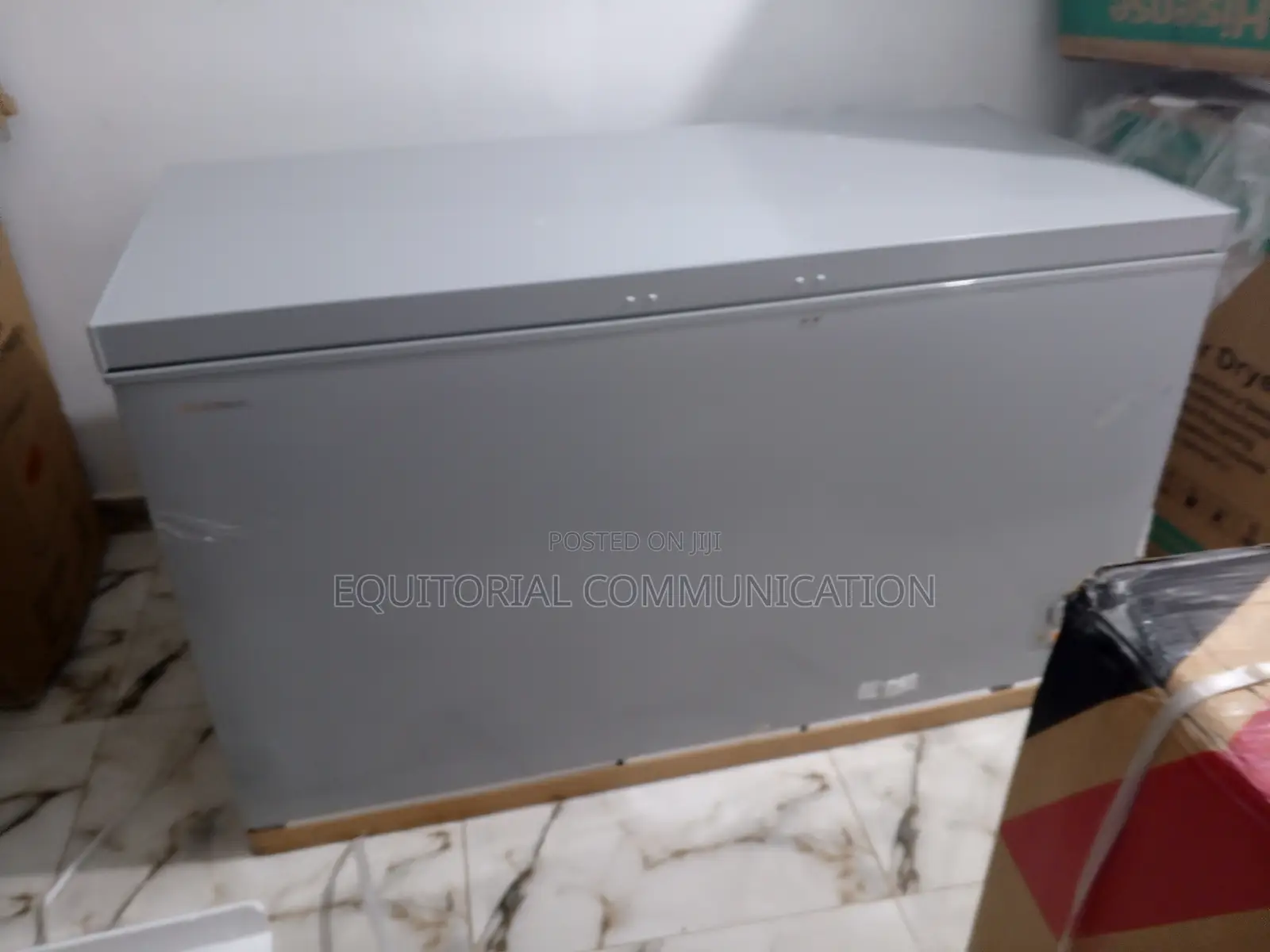 Best Deal 420L Hisense Chest Freezer Silver 